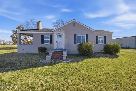 748 Virginia Rd, Edenton, NC 27932