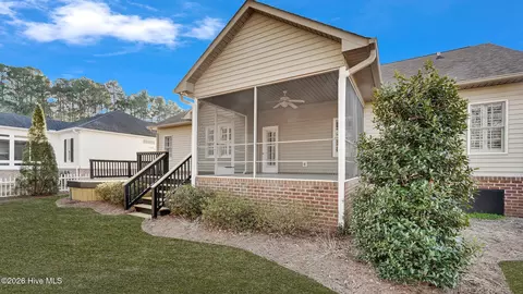 Exterior - 104 Fairview Ln, Chocowinity, NC 27817 photo 9 of 14