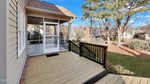 Exterior - 104 Fairview Ln, Chocowinity, NC 27817 photo 6 of 14