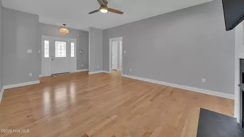 Living - 104 Fairview Ln, Chocowinity, NC 27817 photo 2 of 3