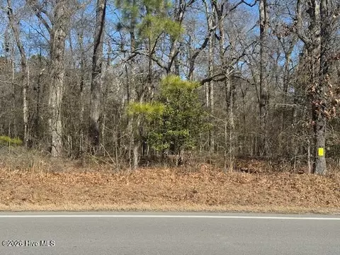 5444 River Rd, Vanceboro, NC 28586