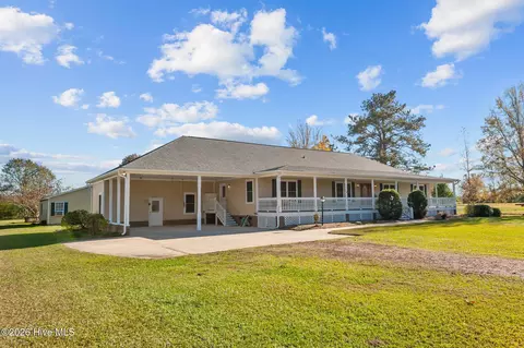 Exterior - 155 Teachs Cove Rd, Bath, NC 27808 photo 2 of 3