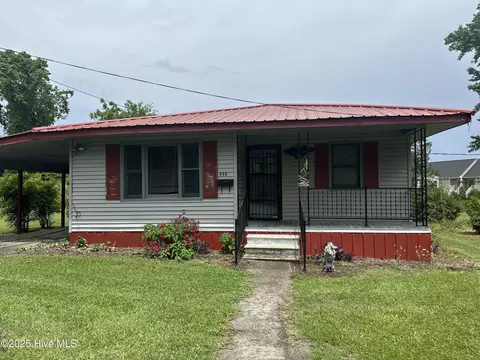 958 W Pantego St, Belhaven, NC 27810
