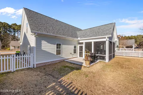 Exterior - 142 Grantham Pl, New Bern, NC 28560 photo 9 of 9