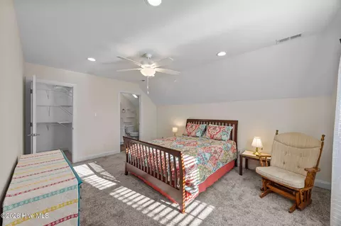 Bedroom - 142 Grantham Pl, New Bern, NC 28560 photo 6 of 6