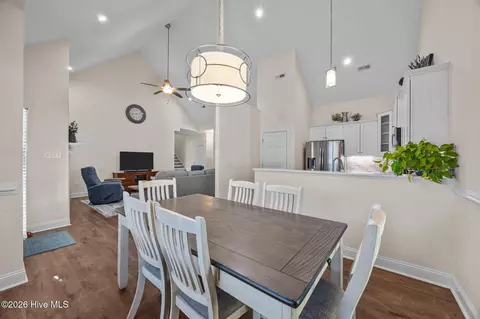 Dining - 142 Grantham Pl, New Bern, NC 28560 photo 2 of 2