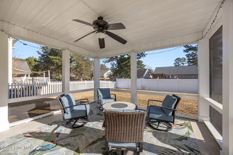 Exterior - 142 Grantham Pl, New Bern, NC 28560 photo 5 of 9