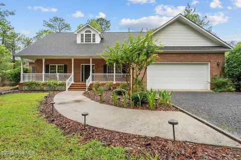 10 Lodge Pole Ln, Pinehurst, NC 28374