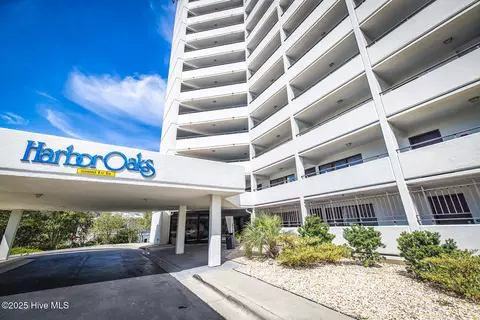 1080 Saint Joseph St #3B, Carolina Beach, NC 28428