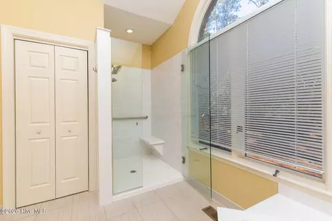Bath - 2 Westchester Pl, Pinehurst, NC 28374 photo 3 of 4