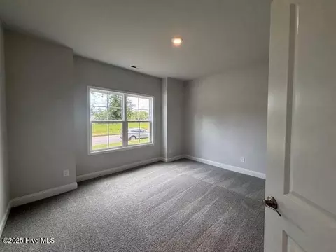 Bedroom - 110 Firethorn Cir, Wallace, NC 28466 photo 1 of 3