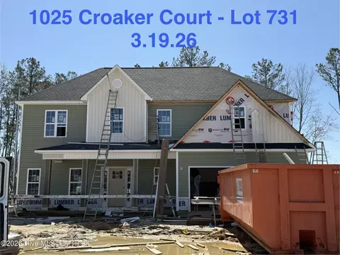 1025 Croaker Ct, New Bern, NC 28562