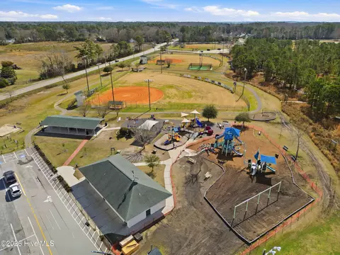 View/Area - 410 Compass Pt, Hampstead, NC 28443 photo 6 of 15