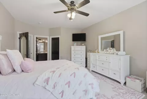Bedroom - 410 Compass Pt, Hampstead, NC 28443 photo 14 of 14