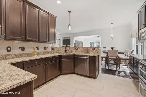 Kitchen - 410 Compass Pt, Hampstead, NC 28443 photo 2 of 2
