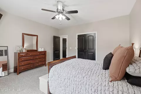 Bedroom - 410 Compass Pt, Hampstead, NC 28443 photo 12 of 14