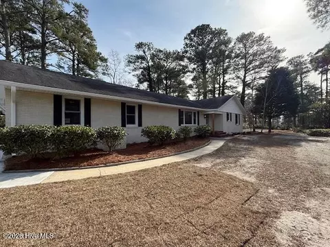 100 Blair St, Morehead City, NC 28557