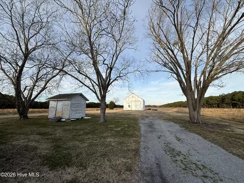 Exterior - 4549 Loop Rd, Scranton, NC 27875 photo 7 of 8