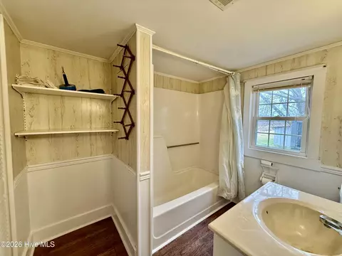 Bath - 4549 Loop Rd, Scranton, NC 27875 photo 3 of 4