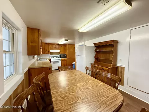 Dining - 4549 Loop Rd, Scranton, NC 27875 photo 2 of 2