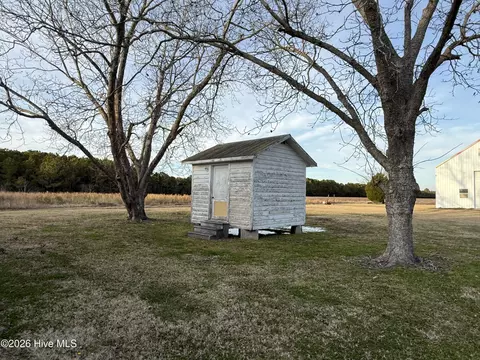 Exterior - 4549 Loop Rd, Scranton, NC 27875 photo 6 of 8