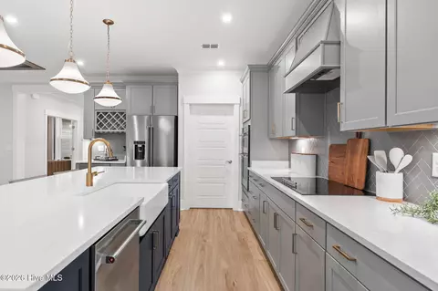 Kitchen - 405 La Mer Loop, Shallotte, NC 28470 photo 2 of 5