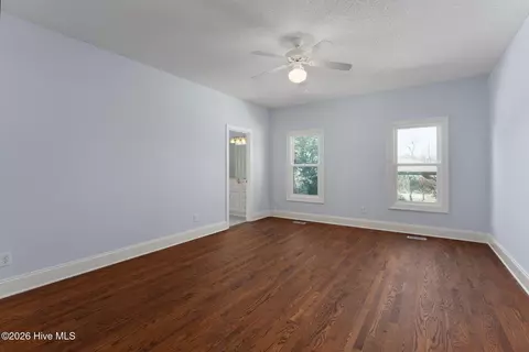 Bedroom - 2689 Sloop Point Loop Rd, Hampstead, NC 28443 photo 1 of 8