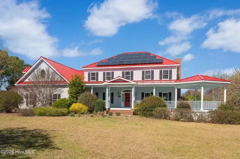 2689 Sloop Point Loop Rd, Hampstead, NC 28443