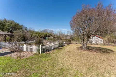 Exterior - 2689 Sloop Point Loop Rd, Hampstead, NC 28443 photo 30 of 44