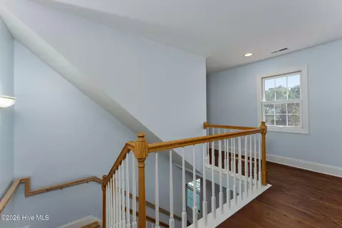 Entry Way - 2689 Sloop Point Loop Rd, Hampstead, NC 28443 photo 3 of 3