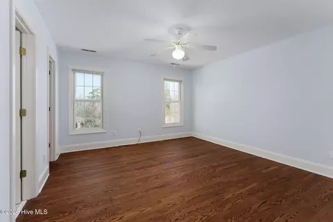 Bedroom - 2689 Sloop Point Loop Rd, Hampstead, NC 28443 photo 5 of 8