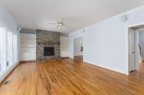 Living - 2689 Sloop Point Loop Rd, Hampstead, NC 28443 photo 5 of 5