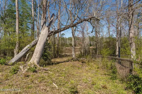 Exterior - 2689 Sloop Point Loop Rd, Hampstead, NC 28443 photo 24 of 44