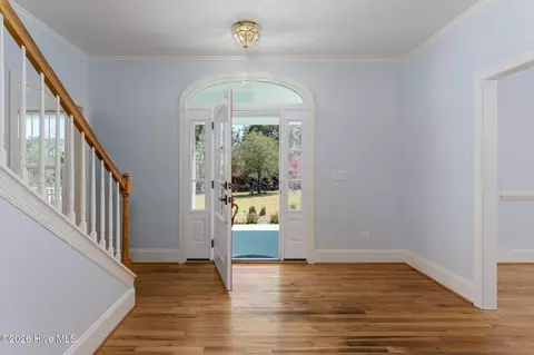 Entry Way - 2689 Sloop Point Loop Rd, Hampstead, NC 28443 photo 1 of 3