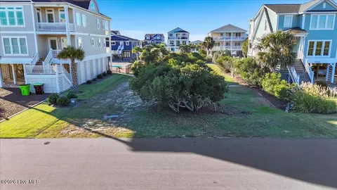 1042 Tide Ridge Dr, Holden Beach, NC 28462