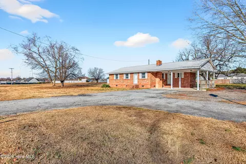 290 Cow Horn Rd, Richlands, NC 28574