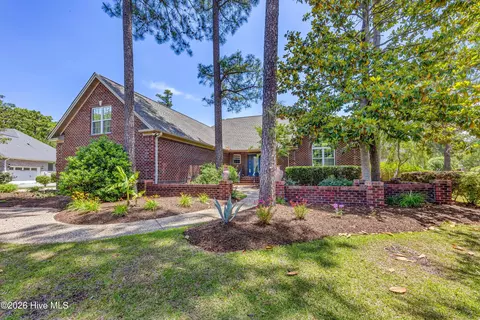 3805 Daphine Dr, Wilmington, NC 28409