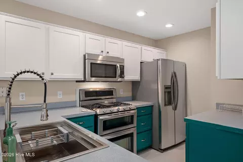 Kitchen - 416 Colington Dr, Kill Devil Hills, NC 27948 photo 2 of 4
