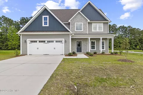 100 Rolling Water Ln, Peletier, NC 28584
