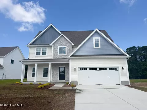 145 Cripple Creek Dr, Peletier, NC 28584