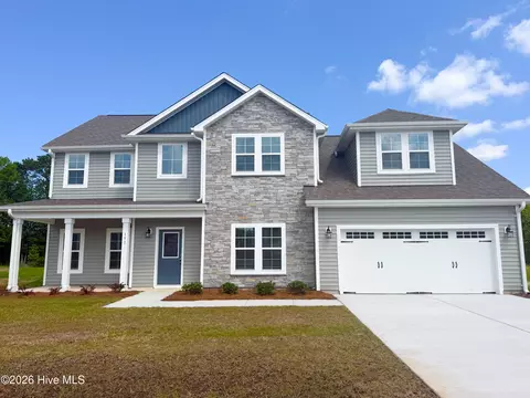 151 Cripple Creek Dr, Peletier, NC 28584