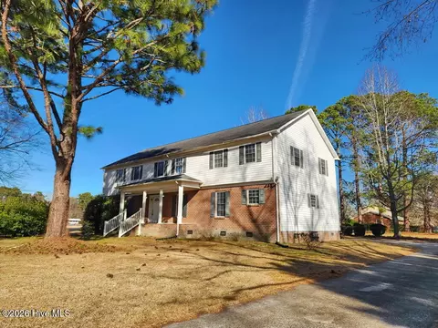 2857 Branchwood Dr, Kinston, NC 28504