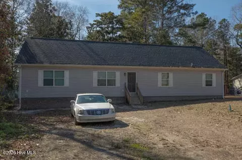 800 Wildwood Cir, Hampstead, NC 28443