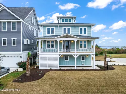 503 Peninsula Dr, Carolina Beach, NC 28428