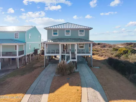 7403 E Beach Dr, Oak Island, NC 28465