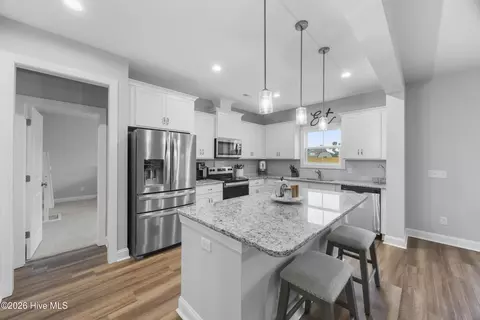 Kitchen - 59 W Barlowe West Ave, Hampstead, NC 28443 photo 1 of 2