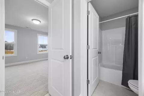 Entry Way - 59 W Barlowe West Ave, Hampstead, NC 28443 photo 3 of 9