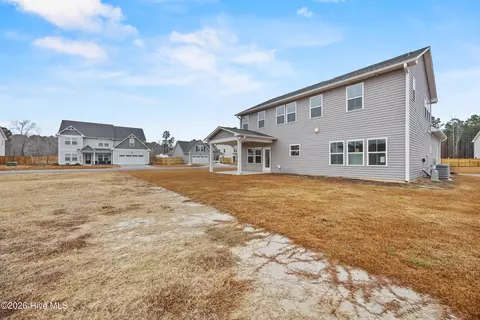 Exterior - 59 W Barlowe West Ave, Hampstead, NC 28443 photo 7 of 9