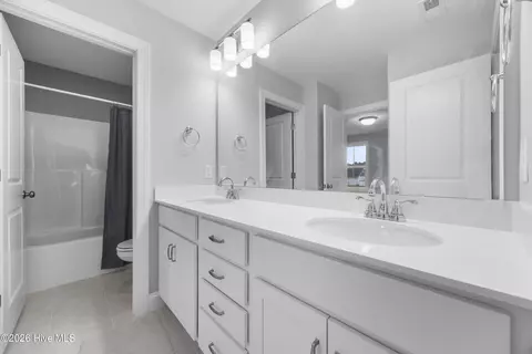 Bath - 59 W Barlowe West Ave, Hampstead, NC 28443 photo 1 of 4