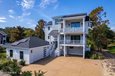 768 Hunt Club Dr, Corolla, NC 27927